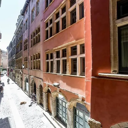 Spacious And Cozy In Vieux Ail * Lyon